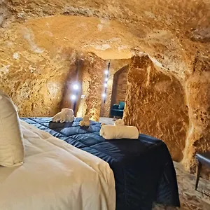  Appartamento Historic Hypogenian Center Apartment